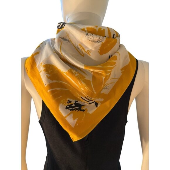 Scarf Made In Italy Yellow, Black And Cream Polyester Pre-Owned. 30 X 30” - Picture 3 of 6